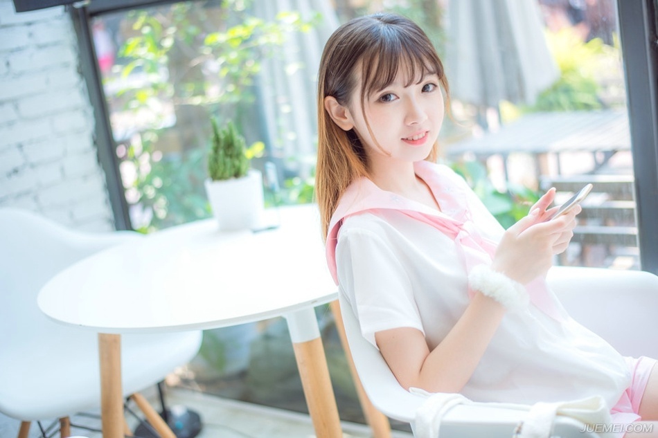 我们的友谊，会比新闻联播还要长久。